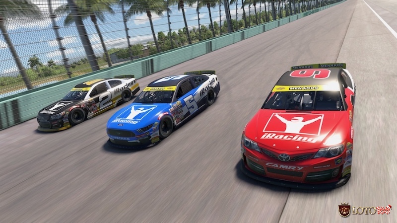 iRacing 2025 mang đến trải nghiệm đua xe chuyên nghiệp với mô phỏng chính xác về khí động học, lực bám đường và động cơ