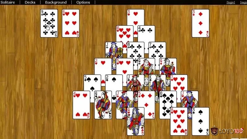 Pyramid Solitaire mang đến lối chơi kết hợp bài theo tổng 13 đầy mới lạ.