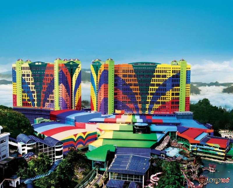 Trên đỉnh núi cao 1.800m, Resorts World Genting trở thành sòng bạc duy nhất và biểu tượng giải trí hàng đầu tại Malaysia