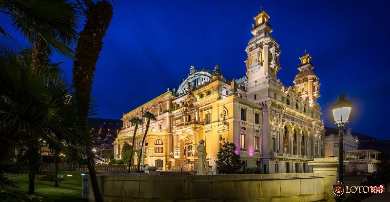 Casino de Monte-Carlo với thiết kế lộng lẫy Belle Époque tiếp đón 500.000 lượt khách mỗi năm, biểu tượng điện ảnh và xa hoa