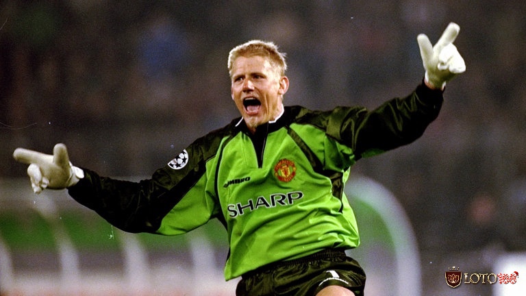 Peter Schmeichel biểu tượng sức mạnh và tinh thần kiên cường của bóng đá Bắc Âu