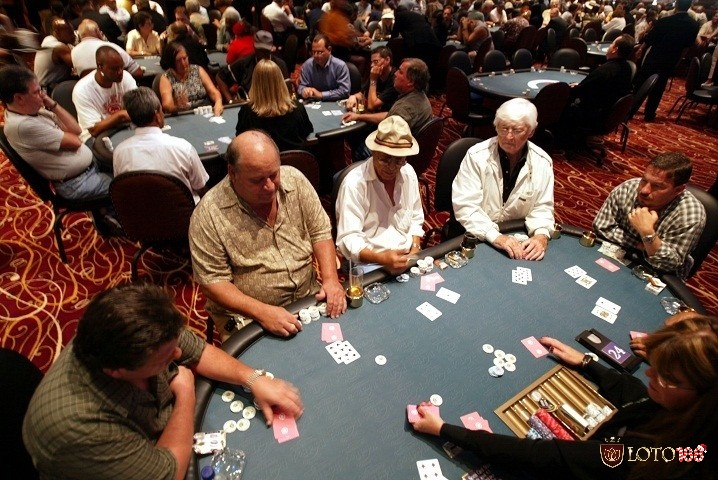 Giữ bình tĩnh và tự chủ cảm xúc để tránh sai lầm khi chơi Blackjack.
